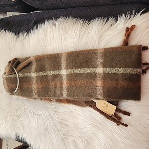 New Frye and Co. Scarf, NWT